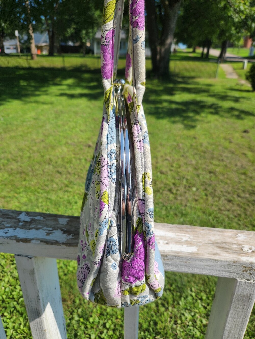 Vera Bradley Eloise satchel iin retired "Watercolor" floral print. Kiss Closure - Picture 5 of 14
